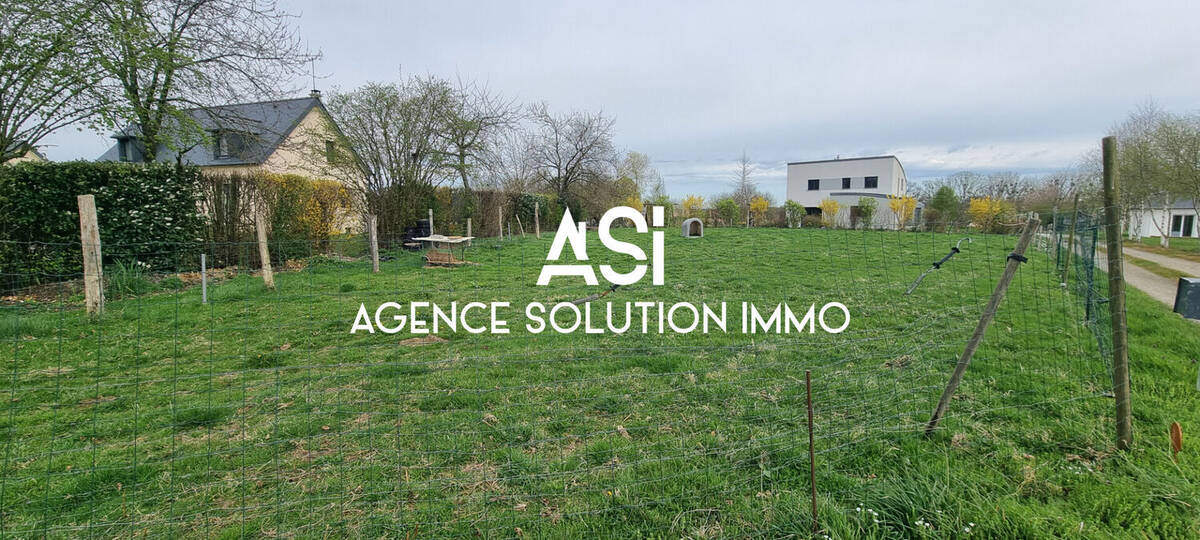 Terrain à SAINT-SAUVEUR-DES-LANDES