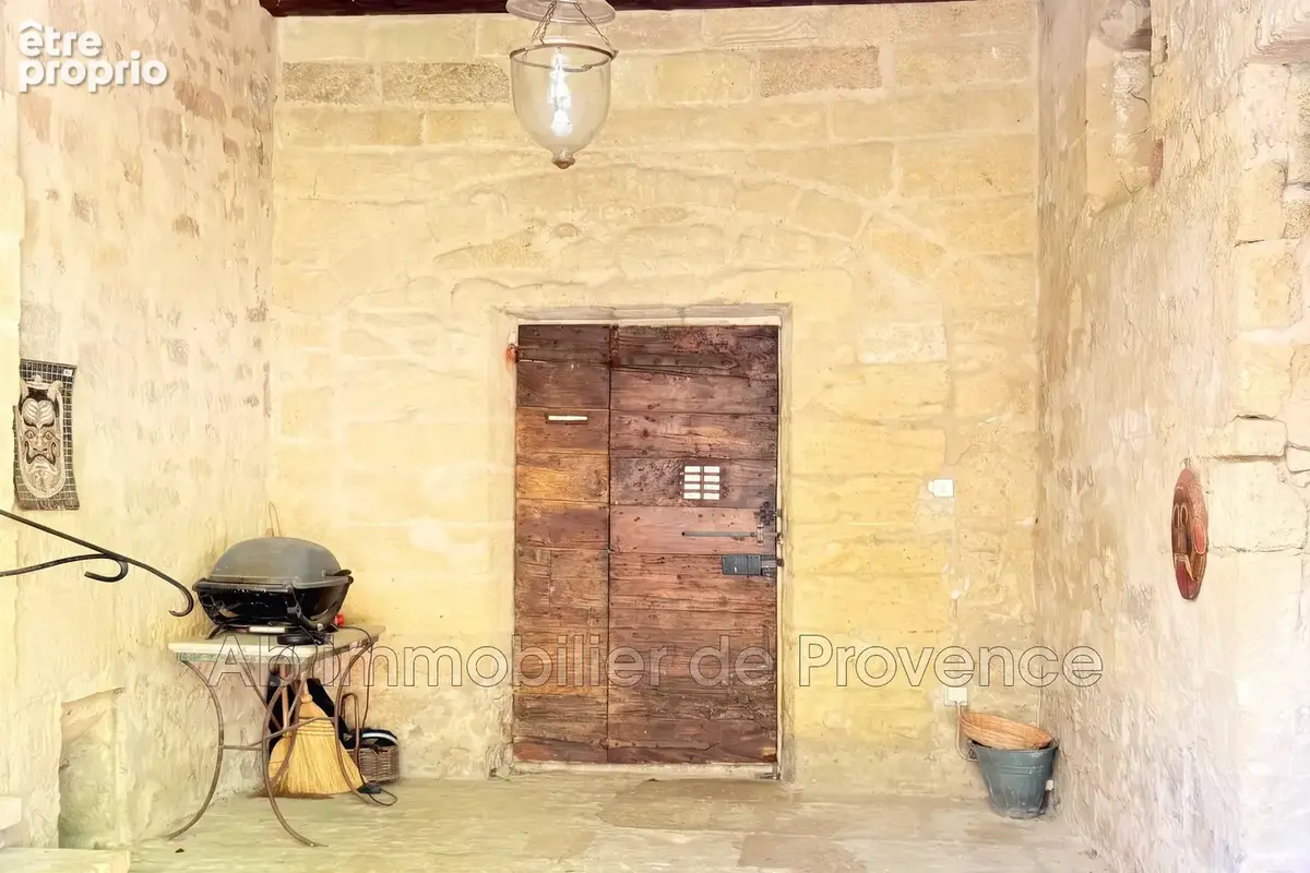 Maison 10 pièces 250 m² à vendre à Rognes (13840) - photo 2