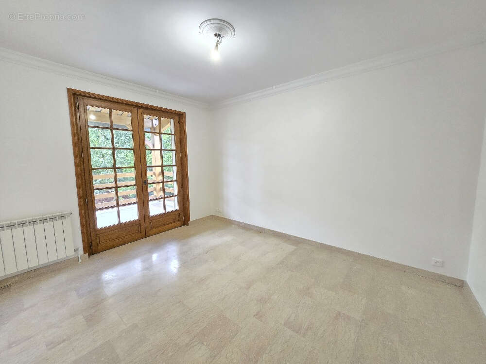 Maison à FRANCHEVILLE