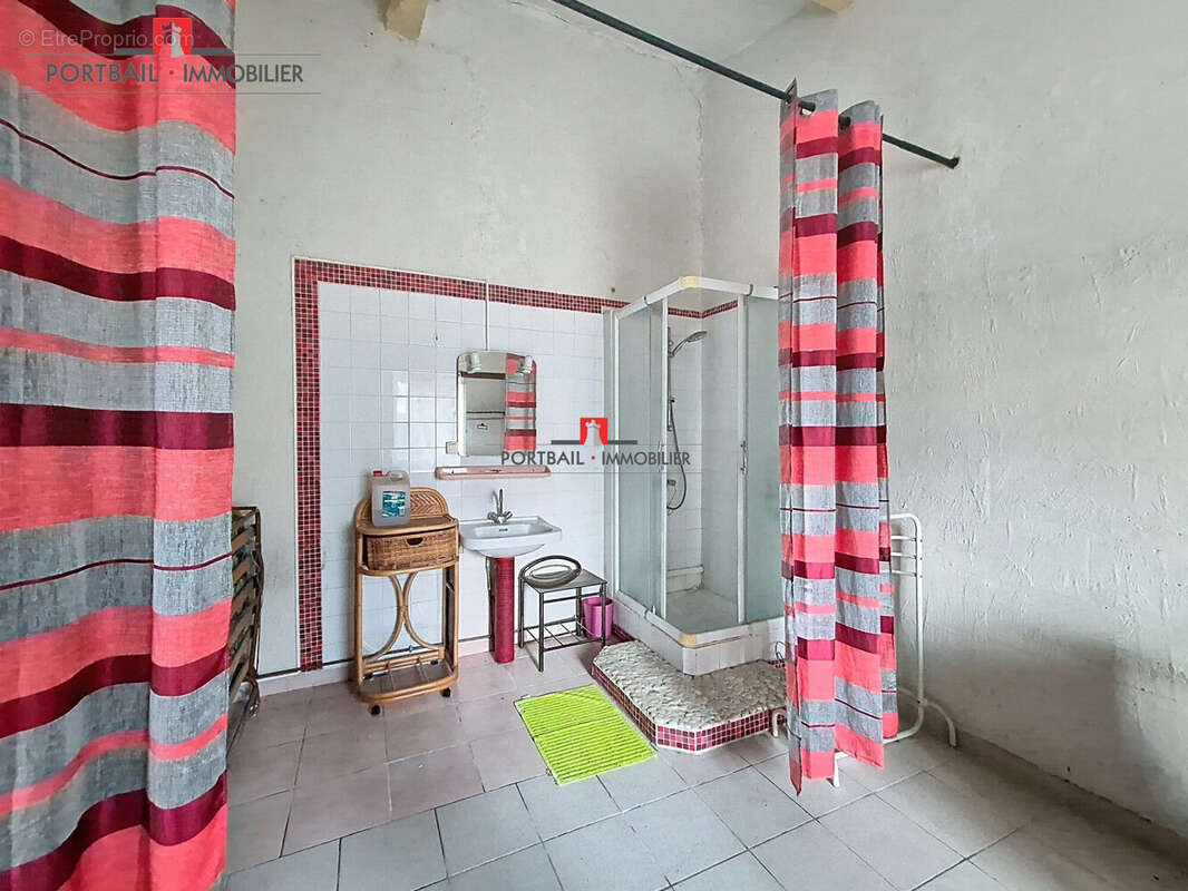 Maison à BLANQUEFORT