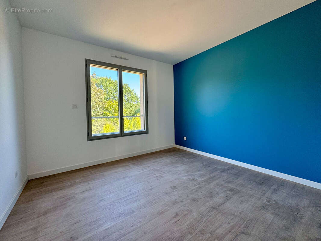 Maison à LE MESNIL-LE-ROI