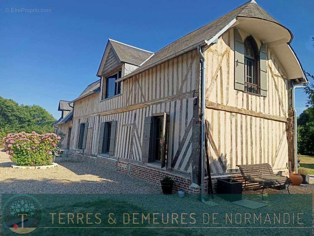 Maison à PONT-L'EVEQUE