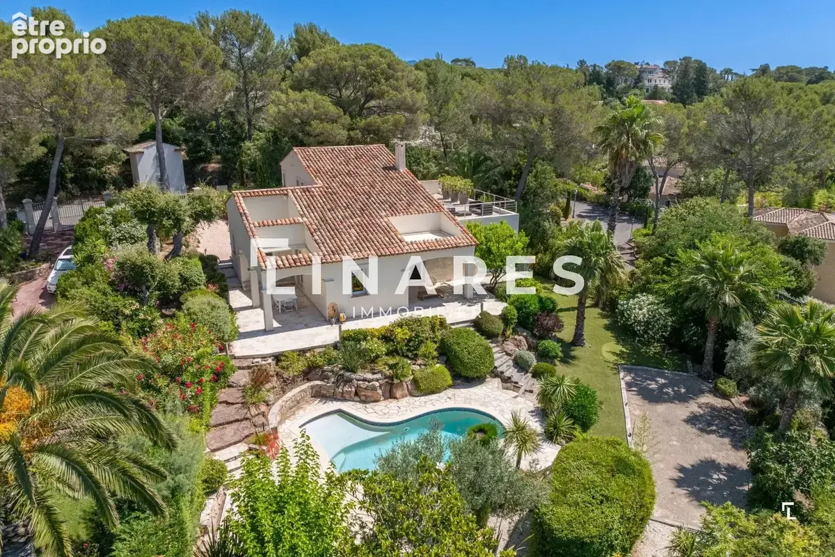 VILLA AZURA - Propriété T5 de 185m2 - Piscine - Terrain de boules - 83118 SAINT - RAPHAËL - photo 2