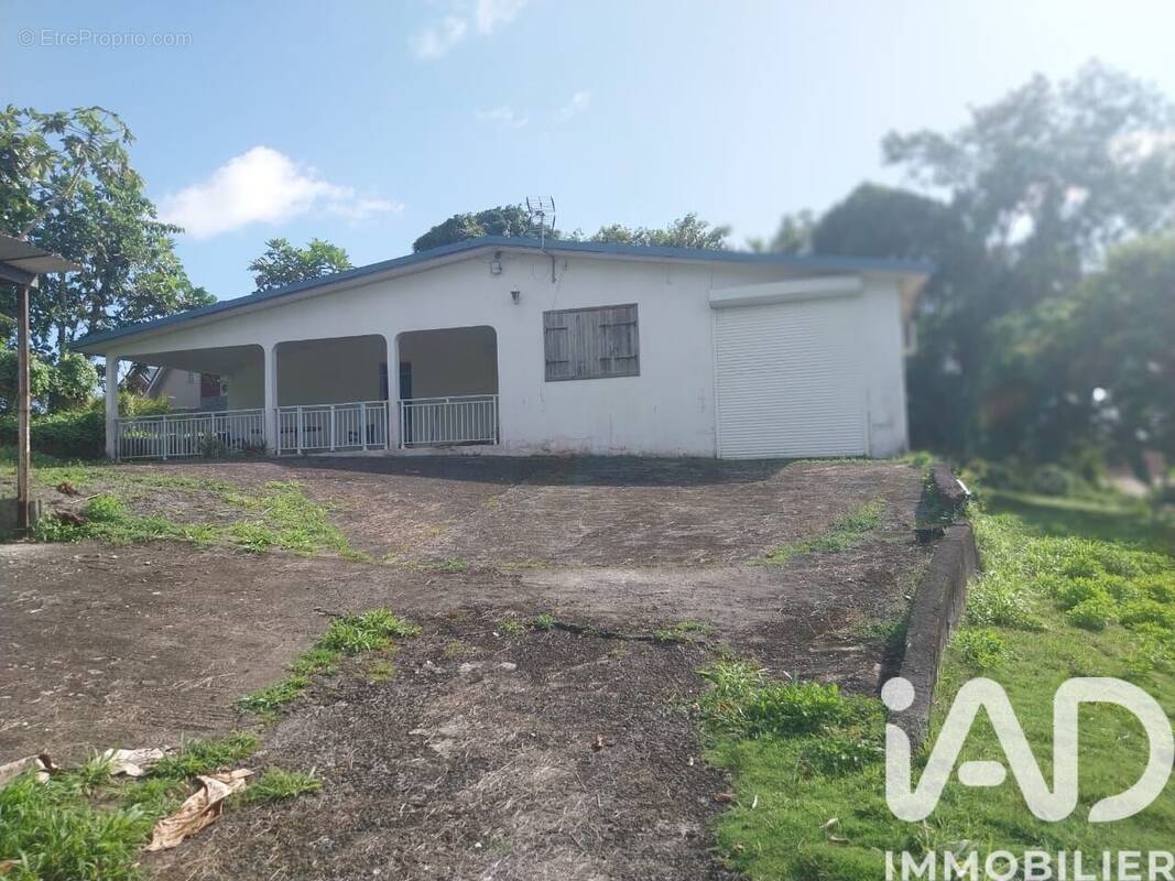 Photo 1 - Maison à BAIE-MAHAULT