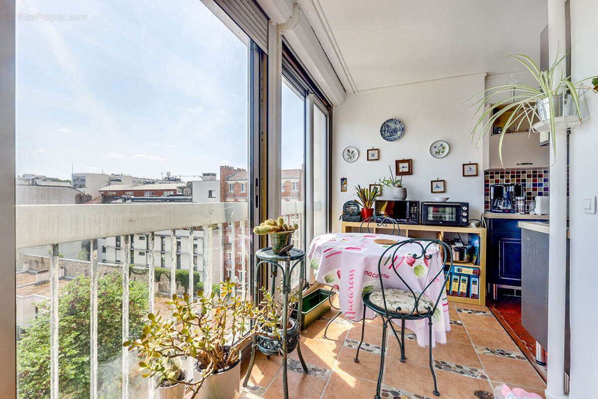 Appartement à PARIS-19E