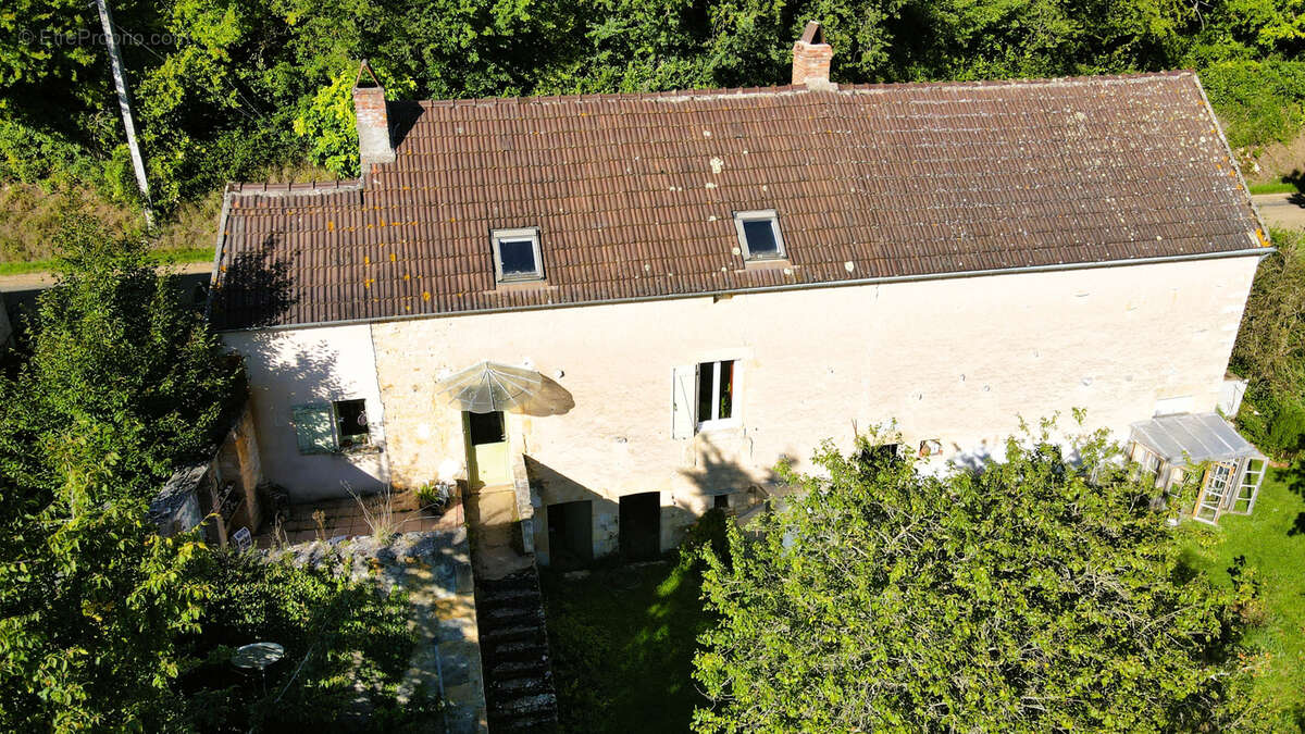 Maison à CUNCY-LES-VARZY