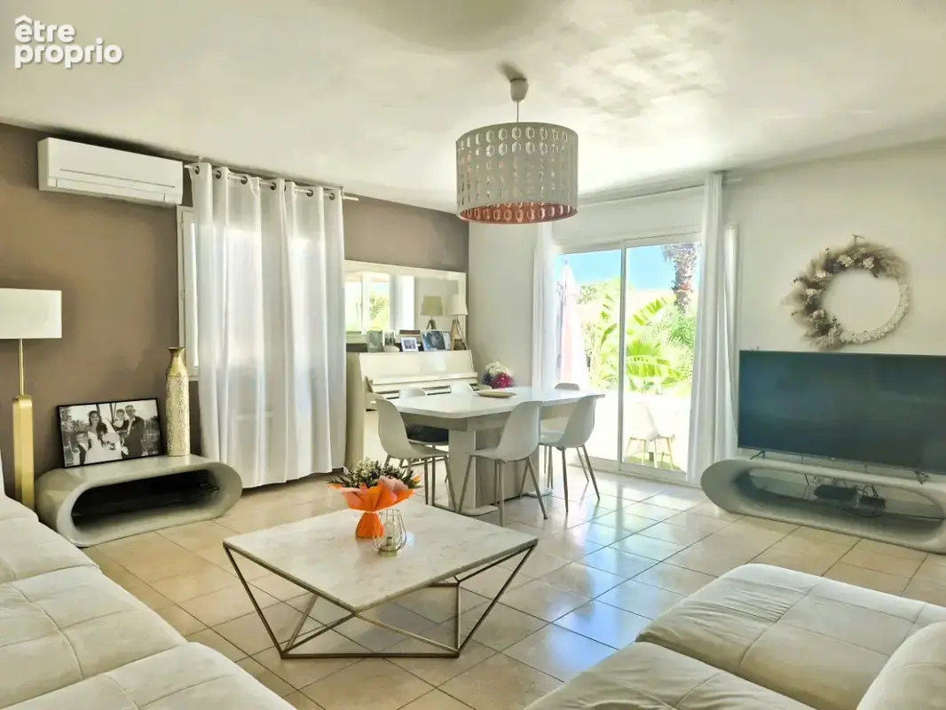 Villa de plain-pied avec garage et piscine - photo 4