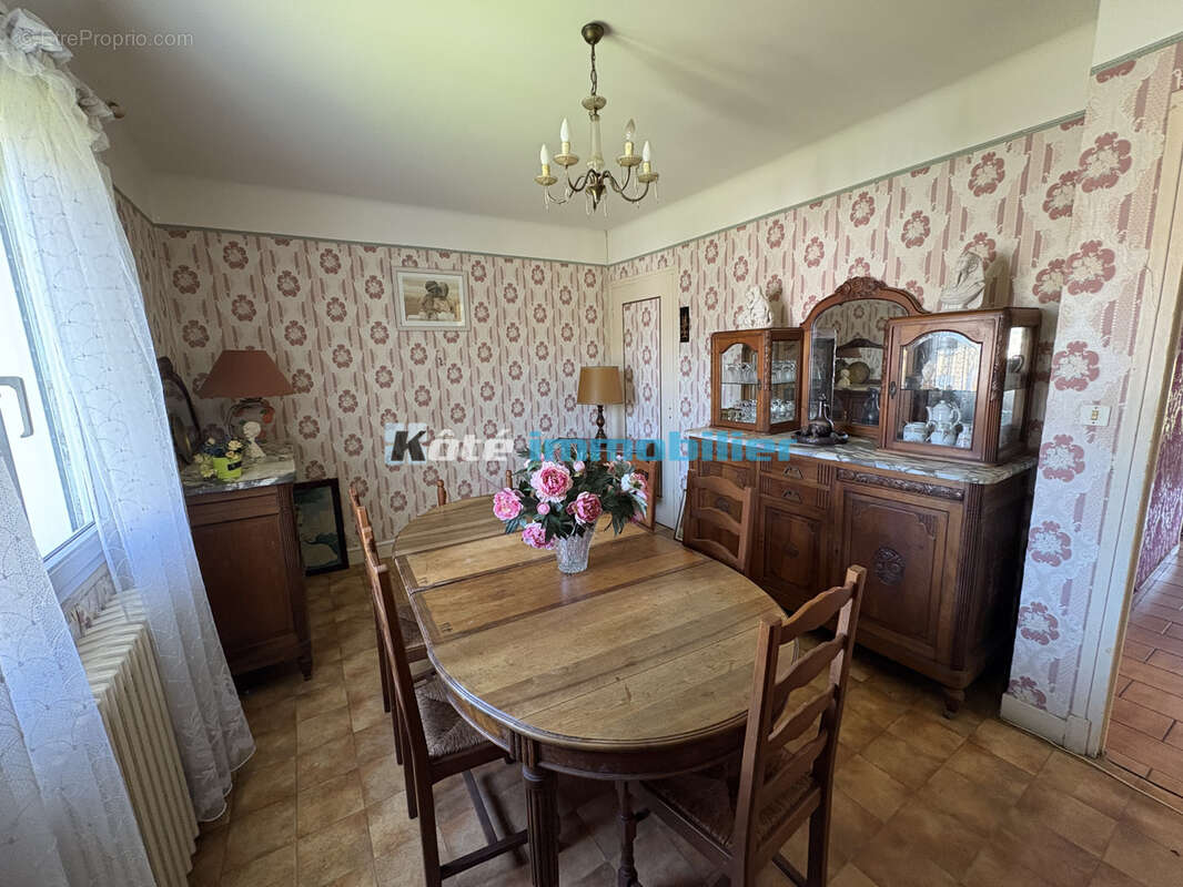 Maison à SOUES