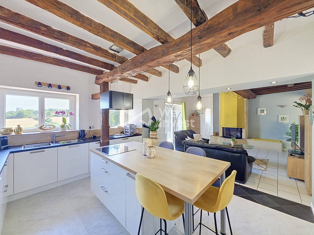 Maison à CLERMONT-CREANS