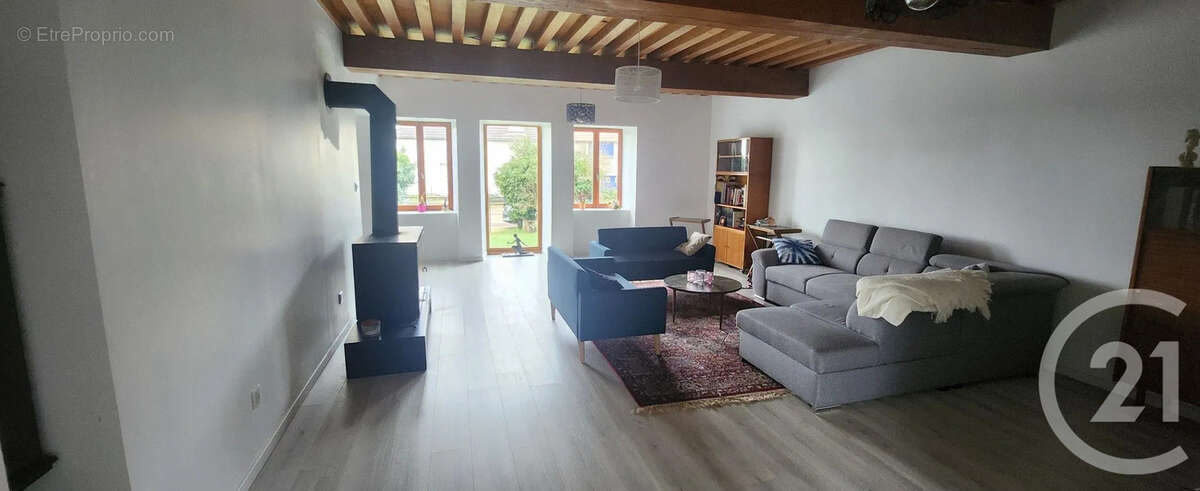 Maison à CERVON