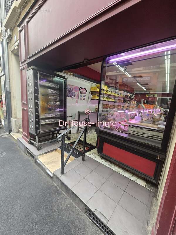 Commerce 120 m² à Marseille-1e  - photo 4