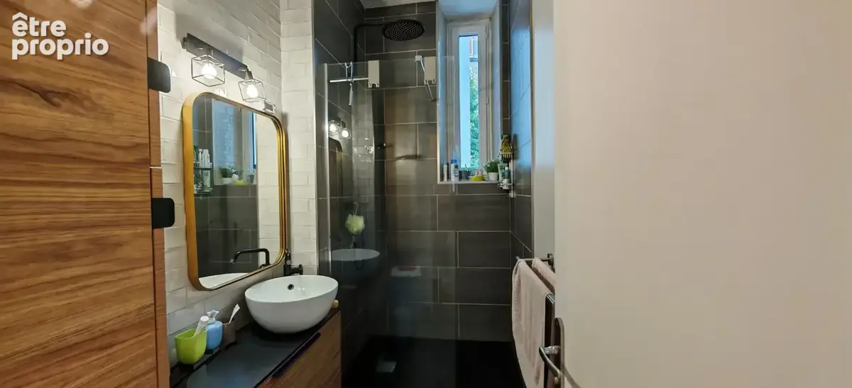 Appartement traversant T4 avec cave et garage - photo 8