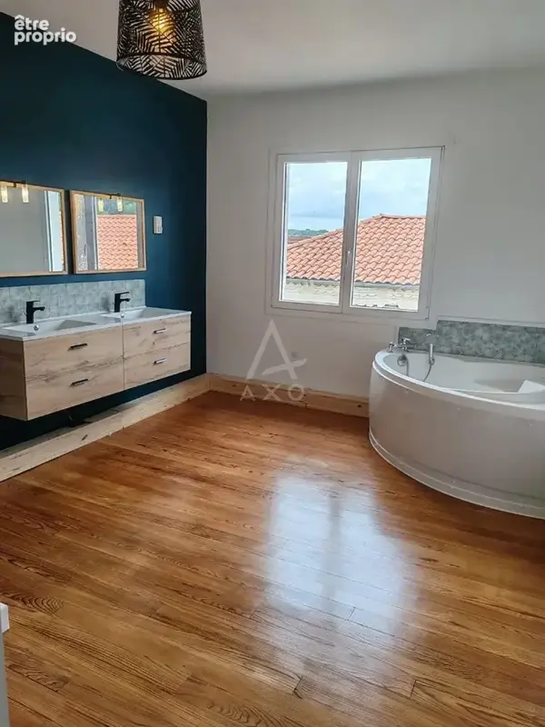 Maison 7 pièces de 276 m² 5 chambres avec piscine et dépendances - photo 12