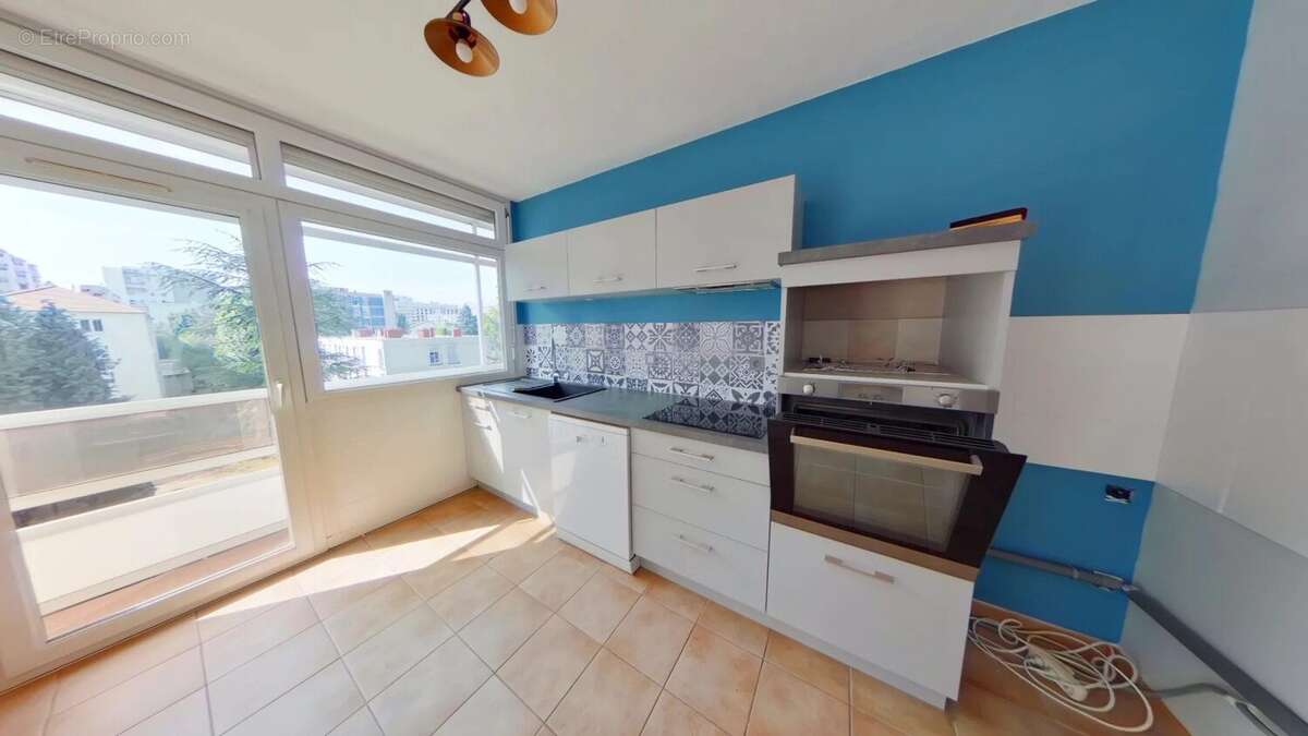 Appartement à SAINT-ETIENNE