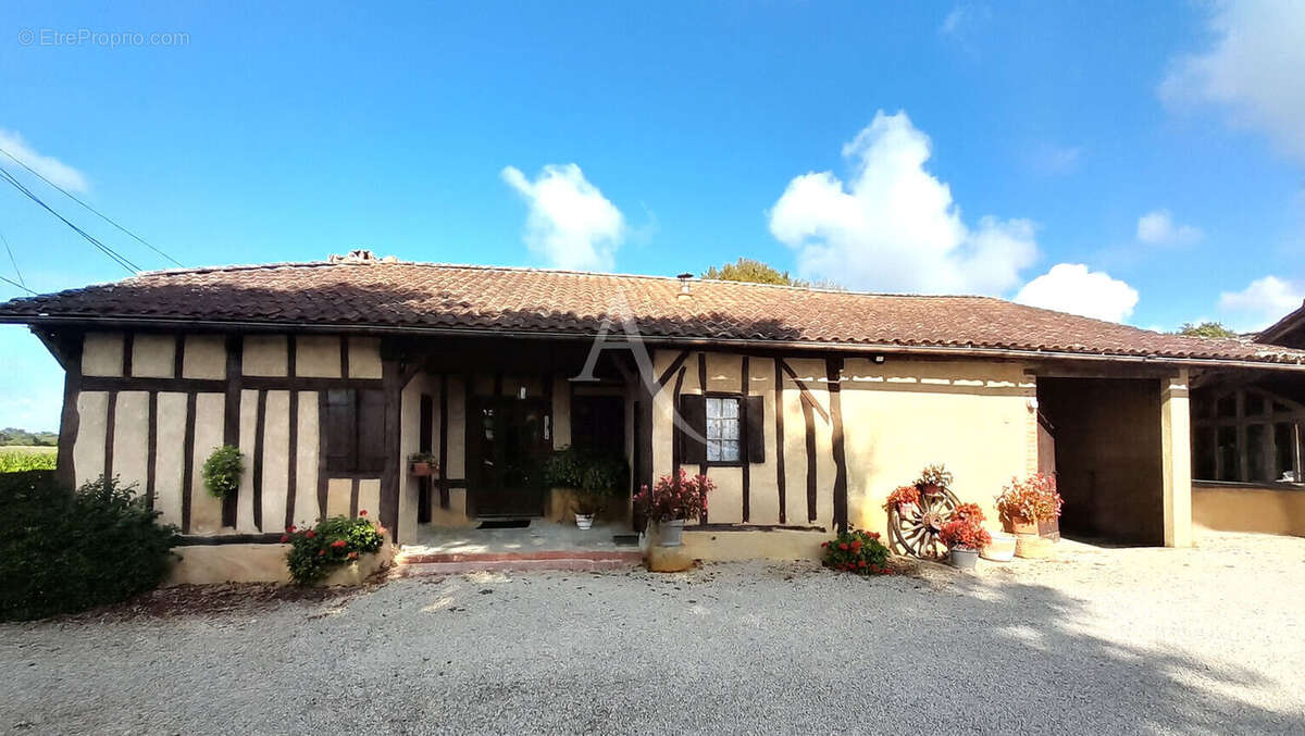 Maison à LANNEMAIGNAN