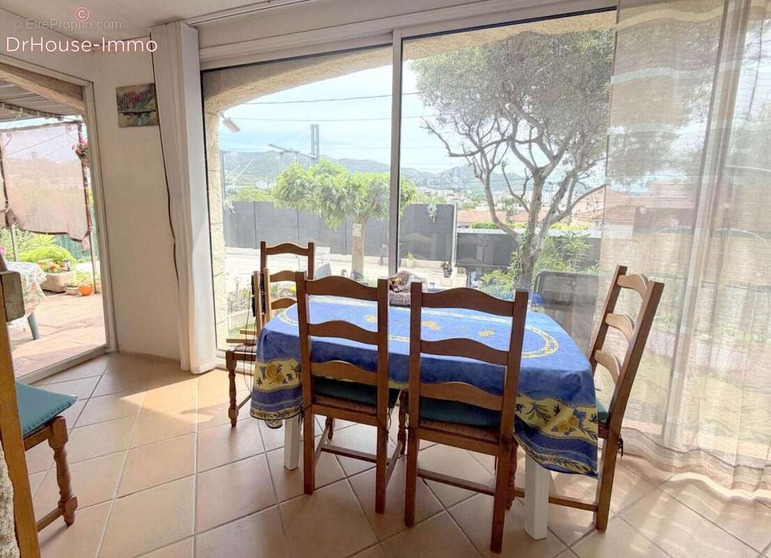 Appartement 79 m² à Marseille-11e  - photo 27