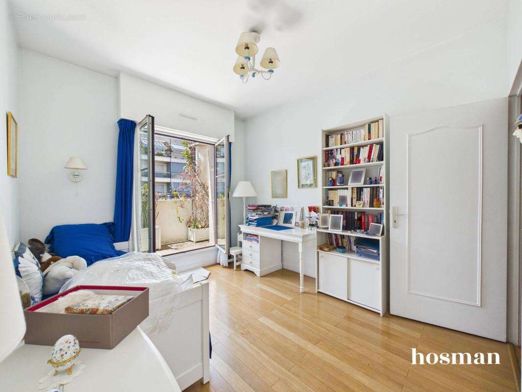 Appartement à BOURG-LA-REINE