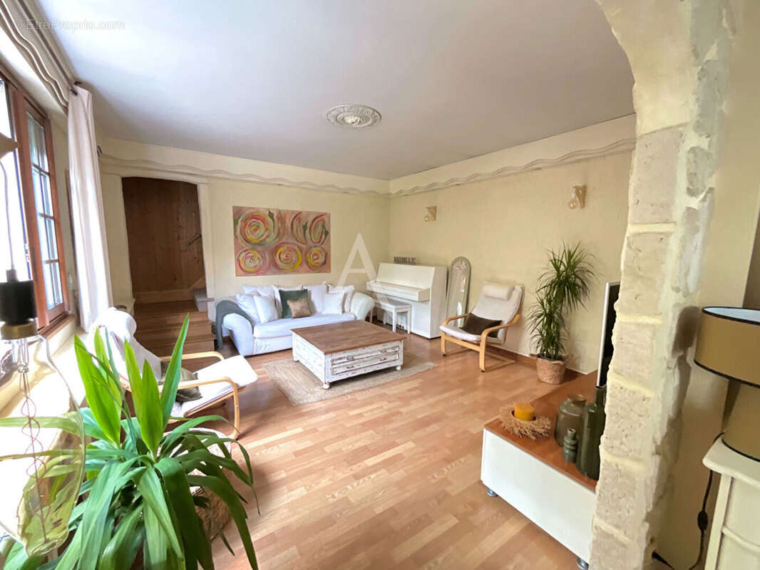 Maison à FONTENAY-SOUS-BOIS