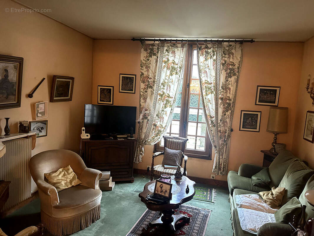 Maison à CHATILLON