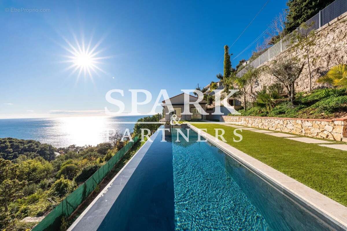 Maison à ROQUEBRUNE-CAP-MARTIN