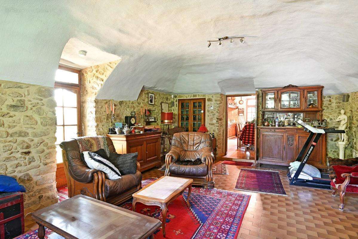 Maison à SAINT-FLORENT-SUR-AUZONNET