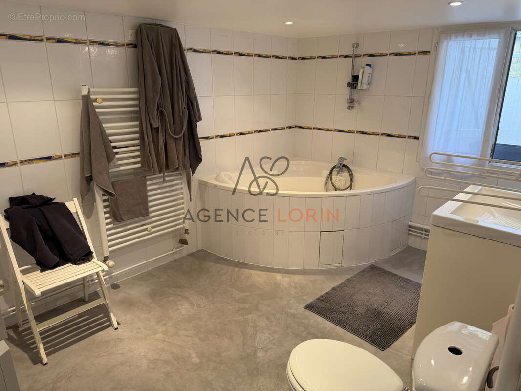 Maison à LE VESINET