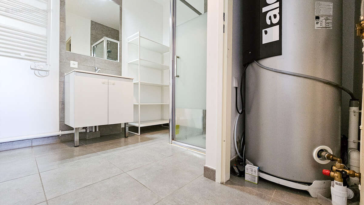 Appartement à SARTROUVILLE