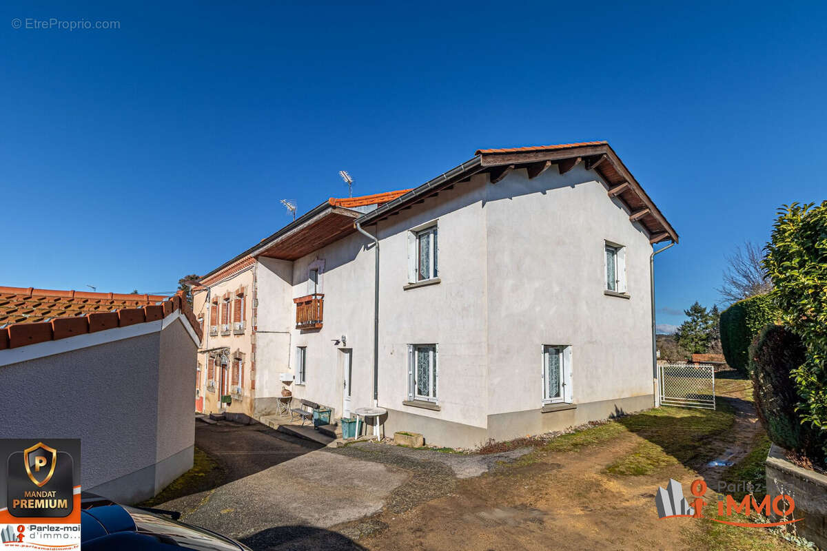 Maison à PANISSIERES