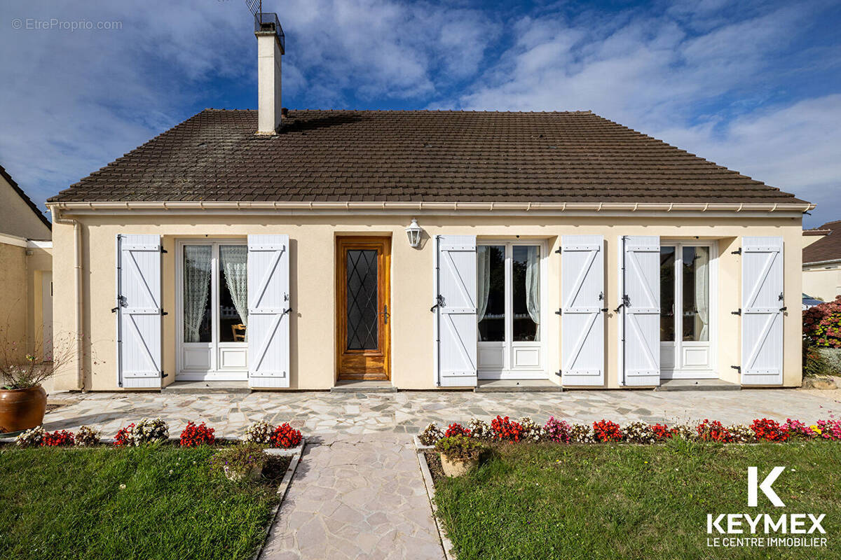 Maison à LE MESNIL-EN-THELLE