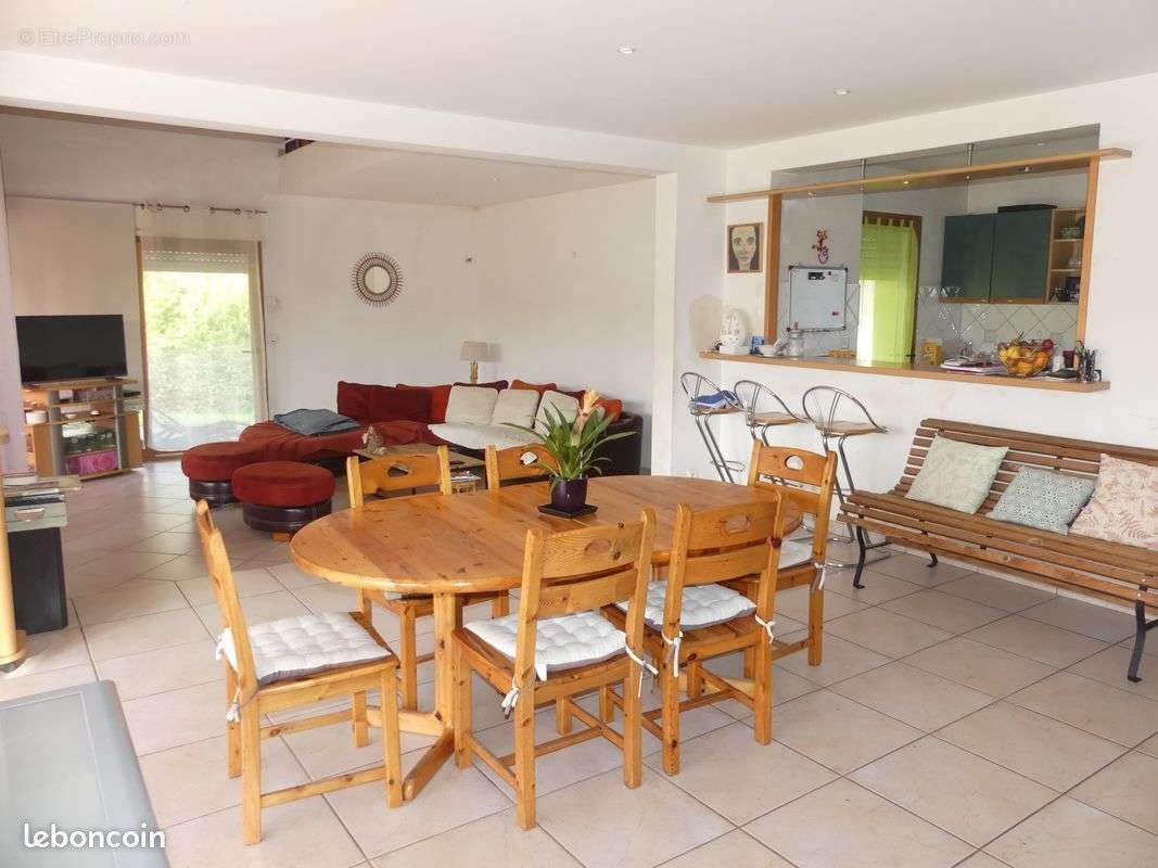 Maison 4 chambres 190 m² - photo 2