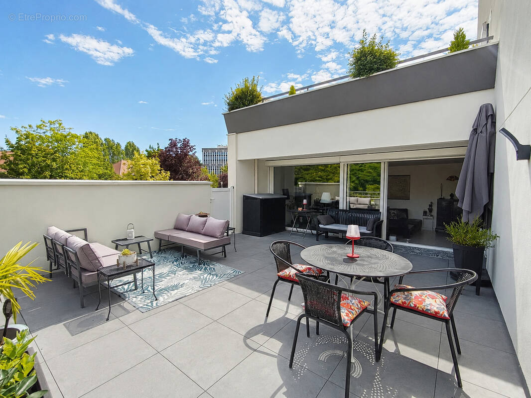 Appartement à VAUX-LE-PENIL