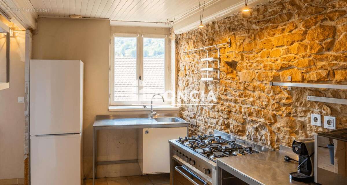 Appartement à COUZON-AU-MONT-D'OR
