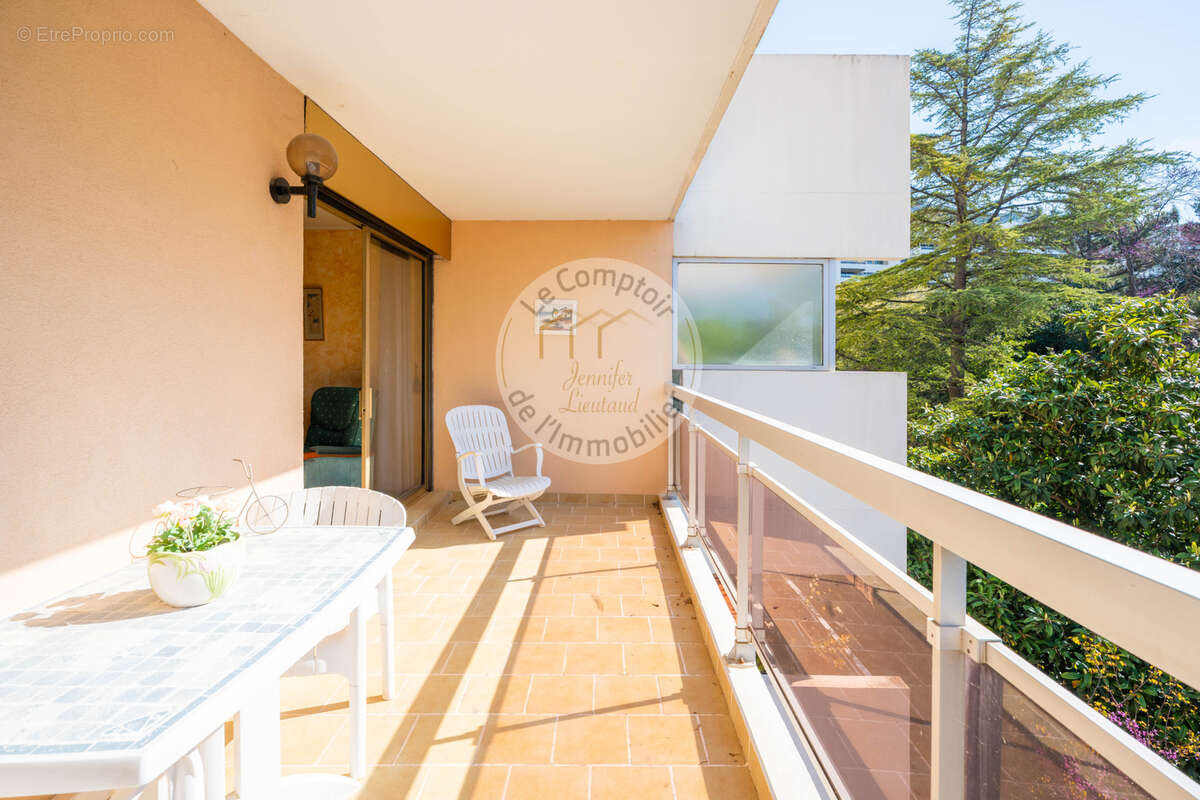 Appartement à MARSEILLE-9E