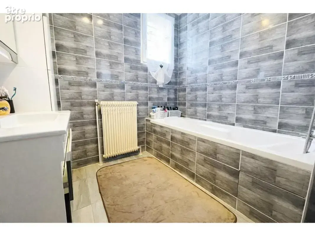 Maison 6 pièces 157 m² à vendre à Charvieu-Chavagneux (38230) - photo 7