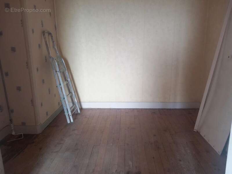 Appartement à THIERS