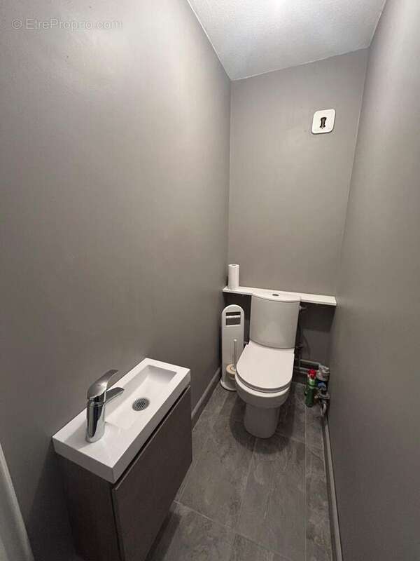 Photo 6 - Appartement à LYON-4E