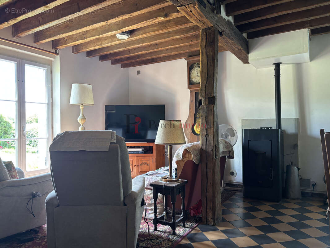 Maison à MOULINS-LA-MARCHE