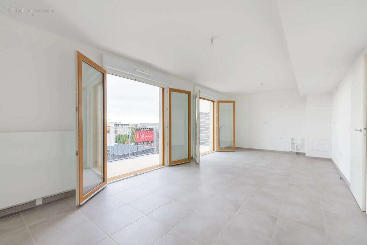 Appartement à SARTROUVILLE