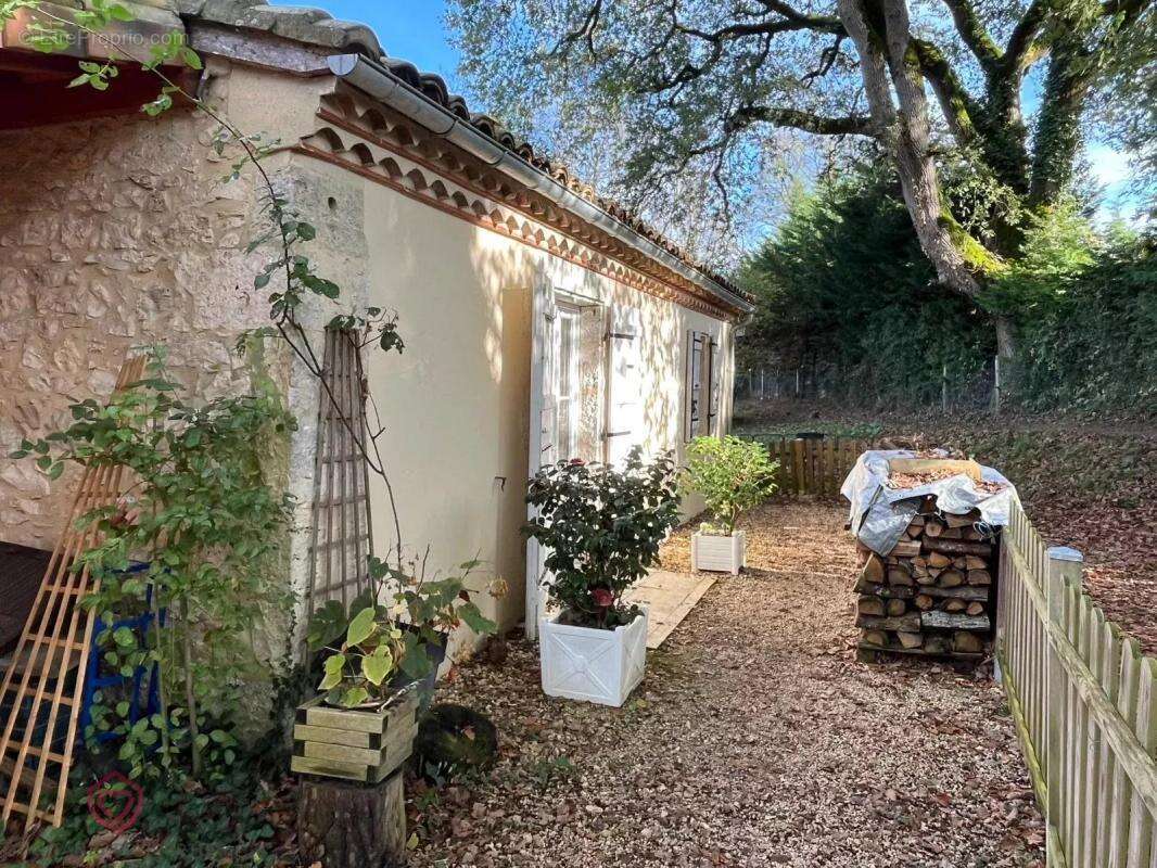 Maison à LARROQUE-SAINT-SERNIN