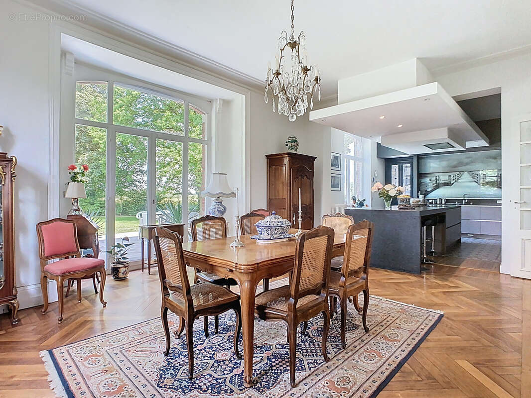 Maison à SAILLY-SUR-LA-LYS