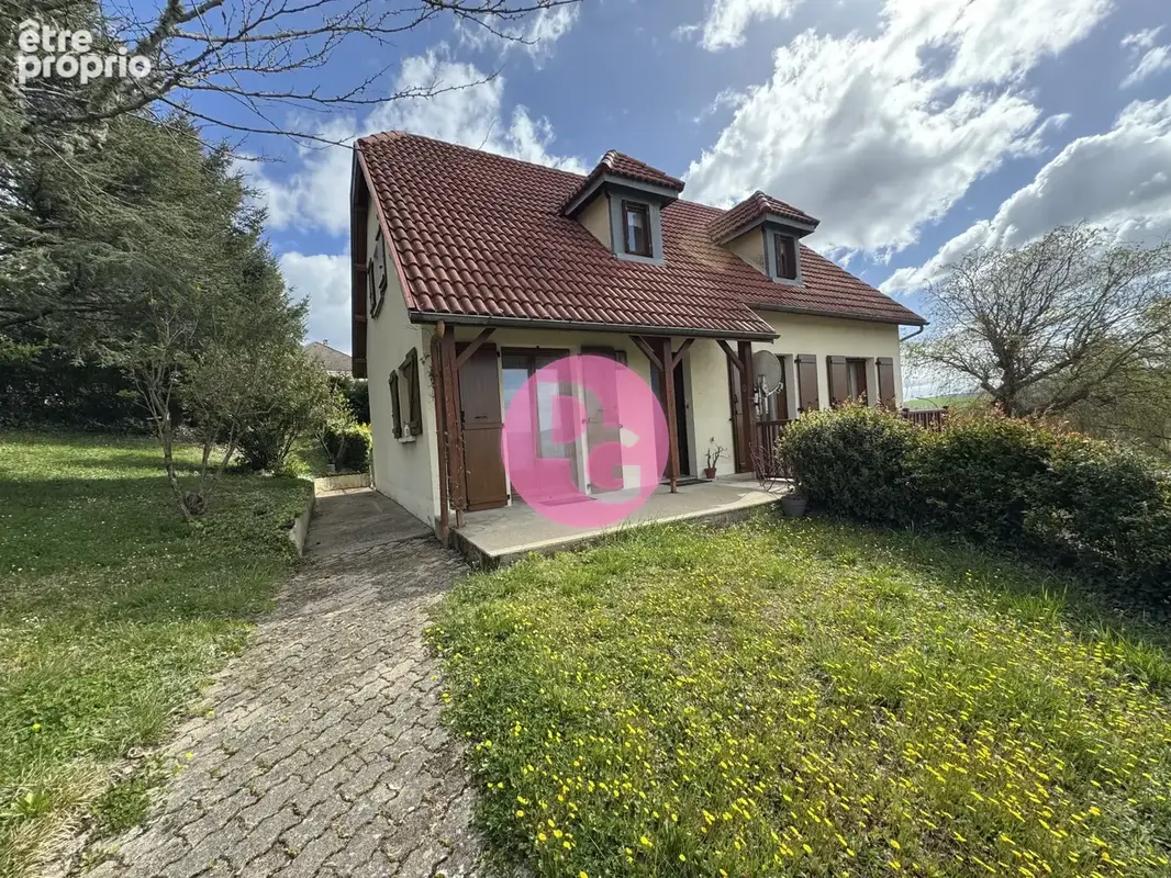 Maison à DECAZEVILLE