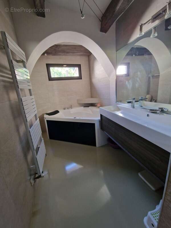 Maison à SAIGNON