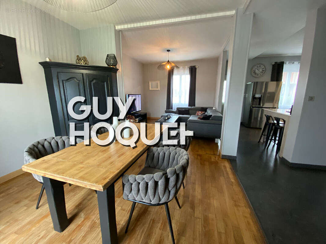 Maison à PARAY-LE-MONIAL