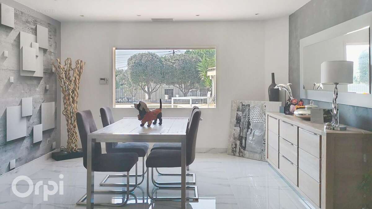 Maison à LA CADIERE-D'AZUR