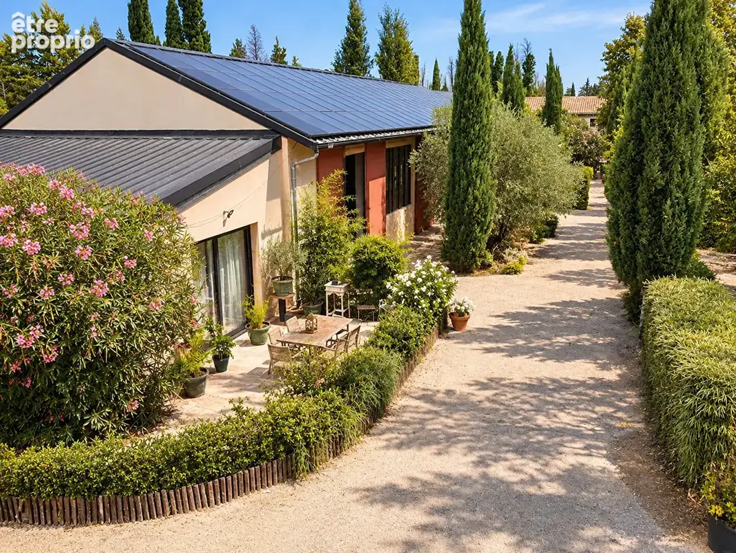 Saint-Andiol ? domaine de 11,5 hectares avec mas provençal, logements, piscine et potentiel de resort équestre - photo 7