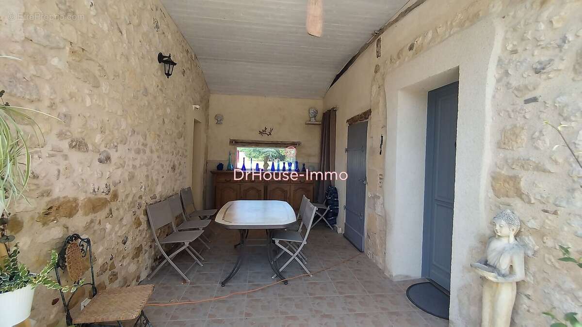 Maison 170 m² à Cours-De-Pile  - photo 16