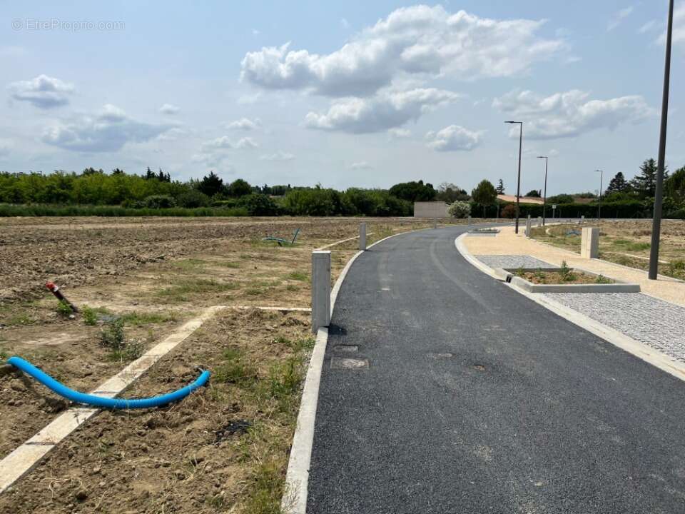 Terrain à VILLESEQUELANDE