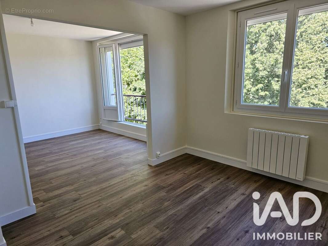 Appartement 59 m² à Evreux  - photo 2