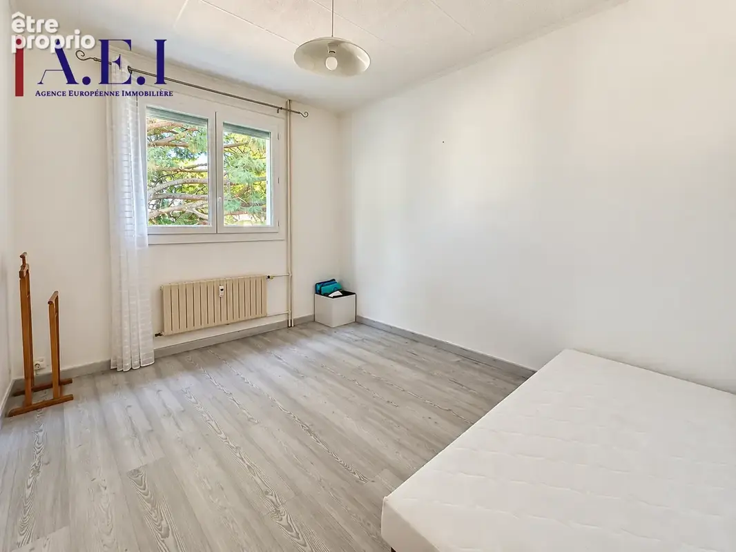Appartement T3 avec terrasse - photo 7