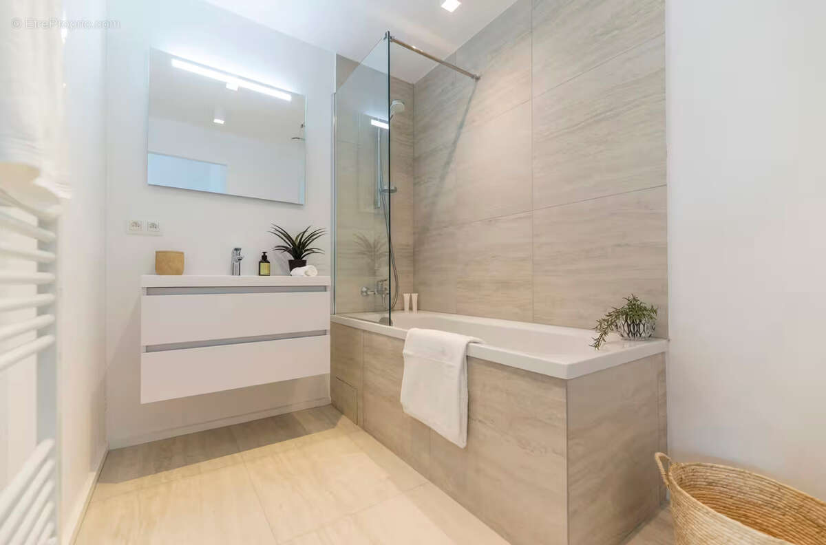 Appartement à NANTERRE